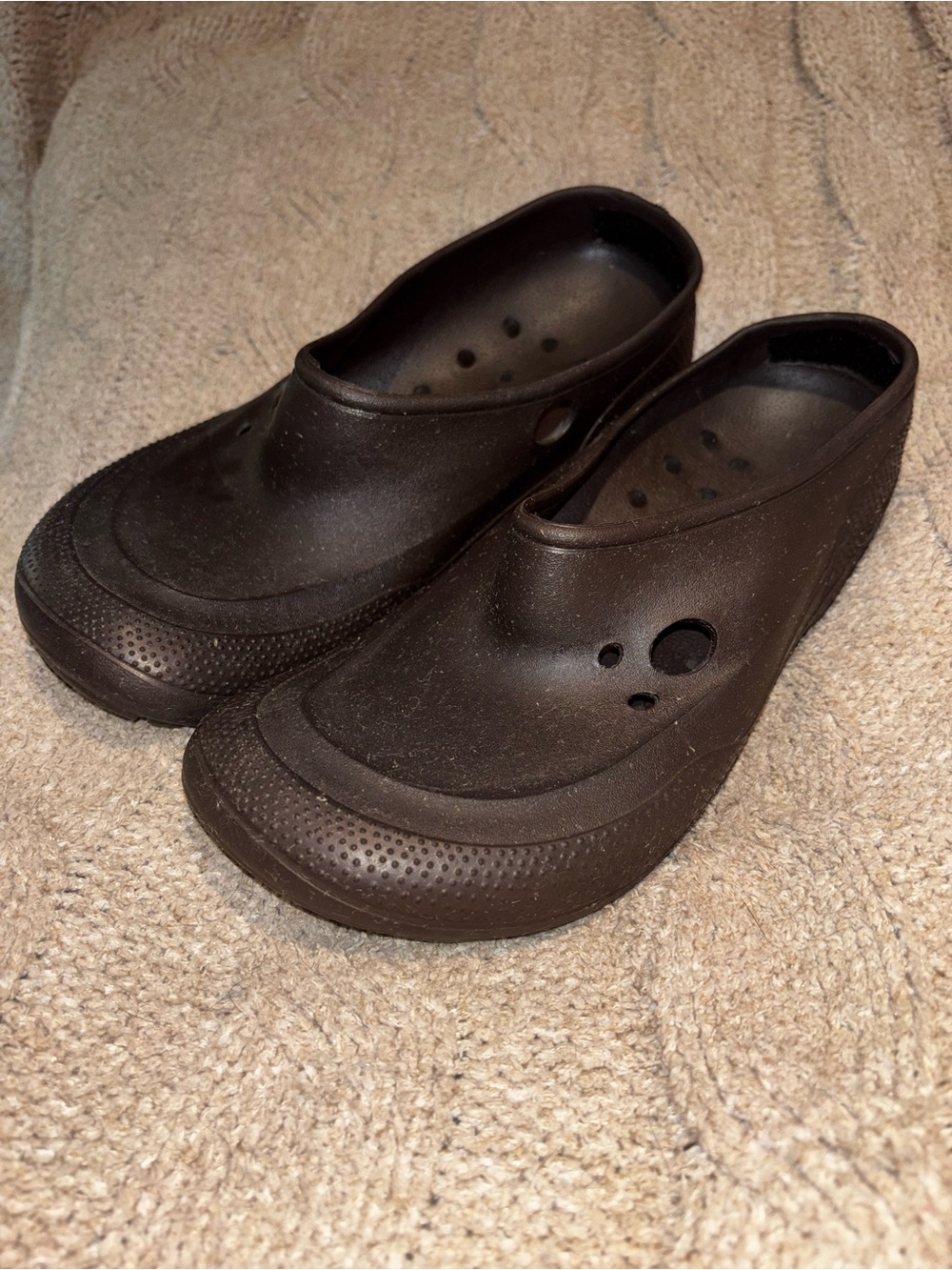 Crocs Brown Neria Pro Slip Resistant Work Clogs Women’s 11 Men’s 9 US